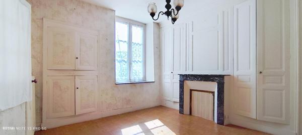 Maison de ville à rénover...