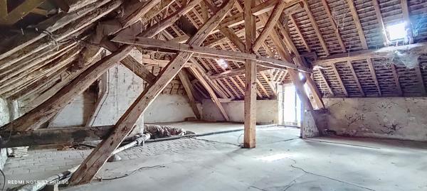 Maison de ville à rénover...