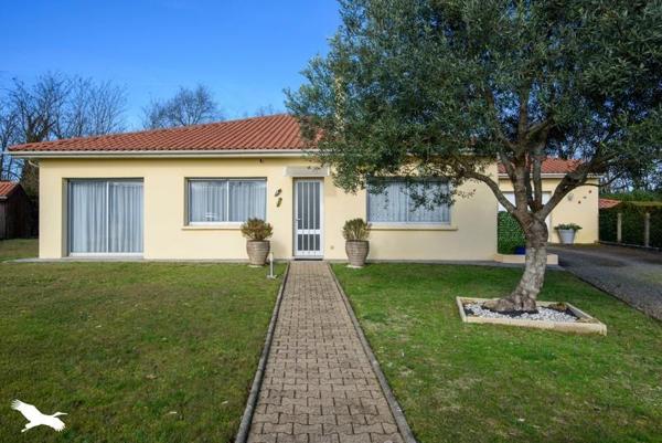 Maison à vendre 313 000 € Saint-Pierre-du-Mont 4 p 140 m² DPE C