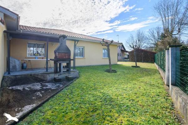 Maison à vendre 313 000 € Saint-Pierre-du-Mont 4 p 140 m² DPE C