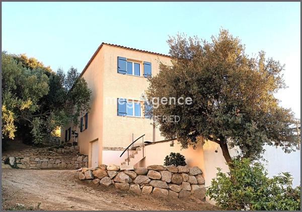 Maison à Lumio, 20260 - 10 pièces 283m²