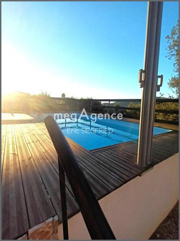 Maison à Lumio, 20260 - 10 pièces 283m²