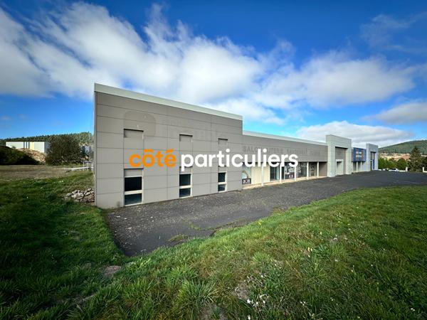 Vente Local commercial702 m² - SOLIGNAC SUR LOIRE (43370)