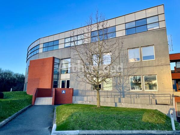 Bureaux à louer avec prestations d'aménagement qualitatives sur la Cessoie à Lambersart.