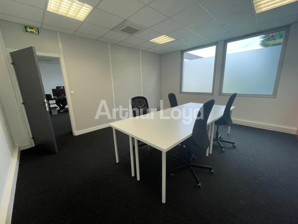 Bureaux à louer avec prestations d'aménagement qualitatives sur la Cessoie à Lambersart.