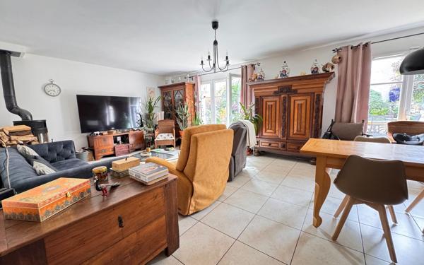 Maison à vendre    5 pièces •  Plaisir