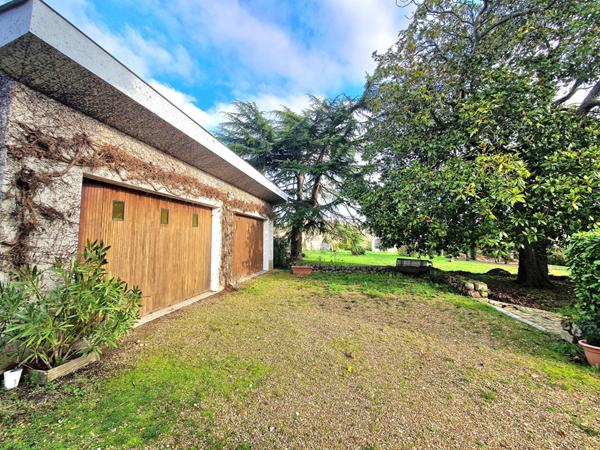 maison de maître à Châteauneuf-sur-Sarthe 10 pièce(s)