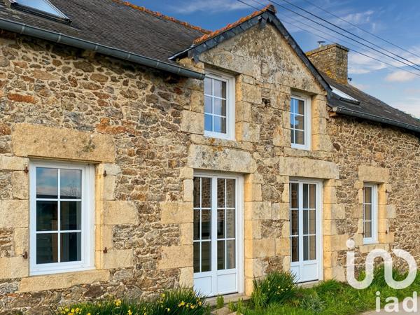 Longère 5 pièces de 89 m² à Plestan (22640)