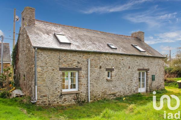 Longère 5 pièces de 89 m² à Plestan (22640)