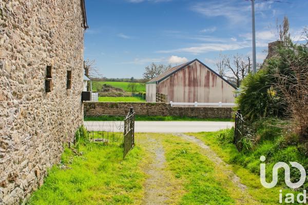 Longère 5 pièces de 89 m² à Plestan (22640)