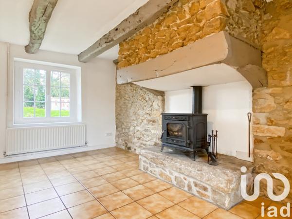 Longère 5 pièces de 89 m² à Plestan (22640)