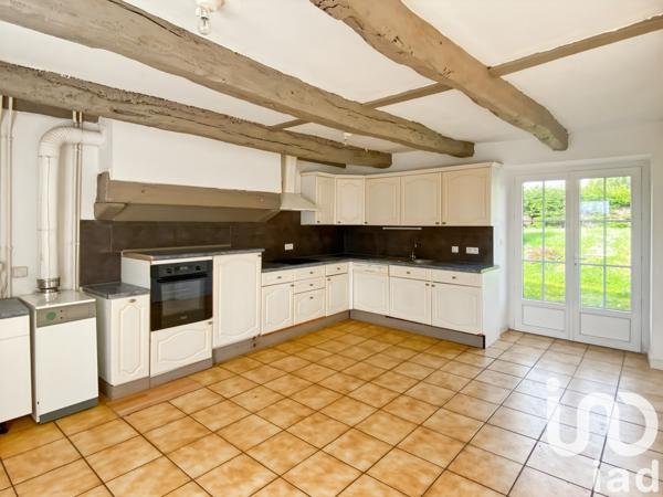 Longère 5 pièces de 89 m² à Plestan (22640)