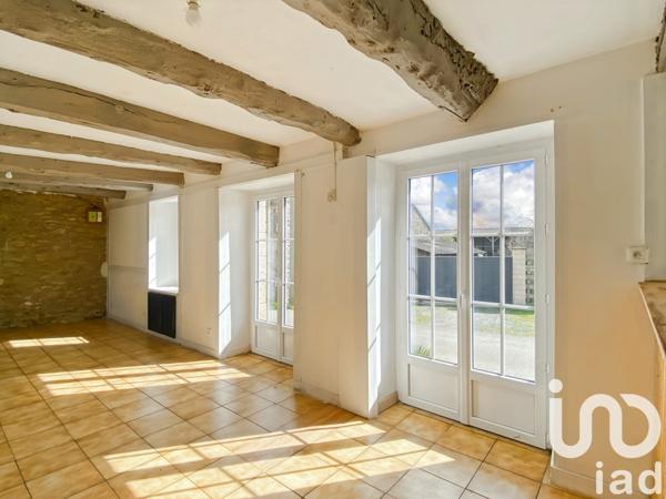 Longère 5 pièces de 89 m² à Plestan (22640)