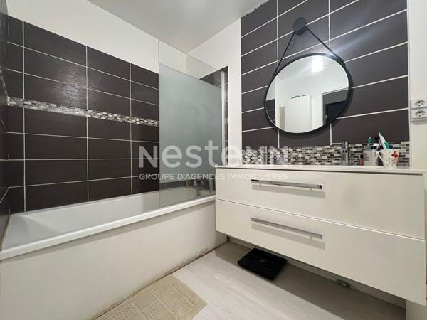 NESTENN IGNY - APPARTEMENT 3 pièces 74 m², 2 chambres, RDC, Sans travaux et deux places de parking, Proche commerces et de la gare d'igny ligne V, DPE C. A 5 minutes en voiture de Vélizy et du plateau de Saclay