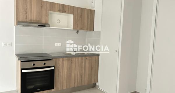 Location Appartement 3 pièces 64.1 m² - La Rochelle 17000