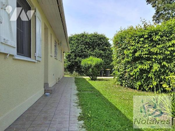 Maison à vendre à CURSAN (33670) en GIRONDE (33).

A 5 Minutes de Créon (33670) agréable trad...