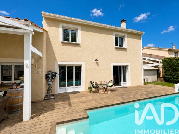 Maison à vendre 7 pièces 224 m² Mérignac