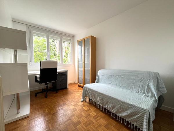 A LOUER - NANTES - QUARTIER ZOLA - T3 MEUBLE AVEC LOGGIA + GARAGE
