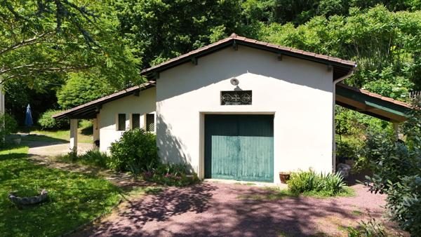 Maison familiale spacieuse avec jardin et puits ! 5 chambres - Mouleydier !