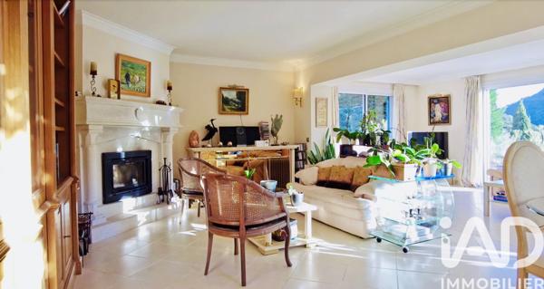 Maison à vendre 7 pièces 231 m² Auribeau-sur-Siagne