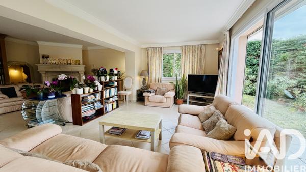 Maison à vendre 7 pièces 231 m² Auribeau-sur-Siagne