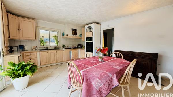 Maison à vendre 7 pièces 231 m² Auribeau-sur-Siagne