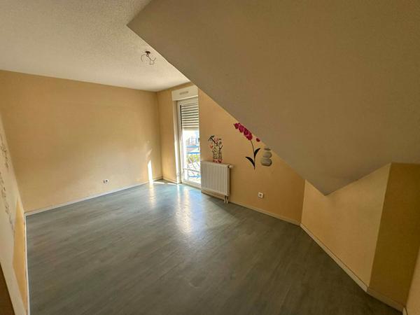 Appartement de 86m² - triplex - BETSCHDORF - 3 chambres - terrasse, jardin, garage, parking