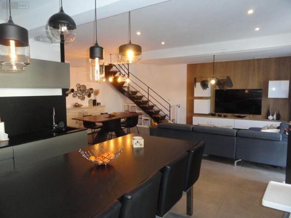 Maison de maître à vendre à Saint-Gilles dans le Gard (30800), ref : 11411/449