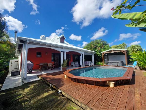 Dpt Guadeloupe (971), à vendre SAINT-FRANCOIS, villa 3 suites avec piscine et jacuzzi