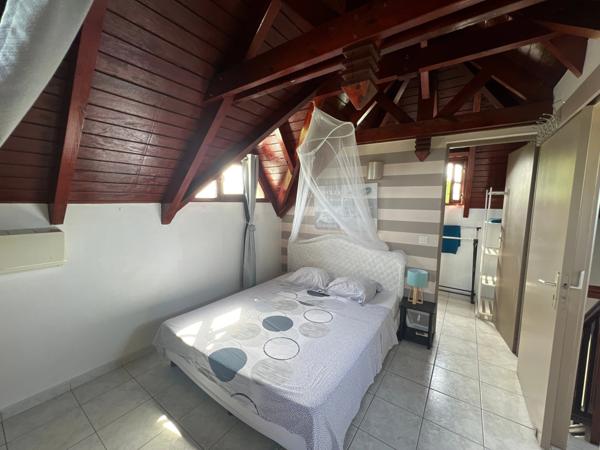 Dpt Guadeloupe (971), à vendre SAINT-FRANCOIS, villa 3 suites avec piscine et jacuzzi