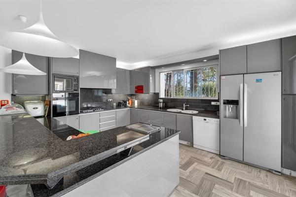 Vente Villa de luxe Mougins 10 Pièces 474 m²