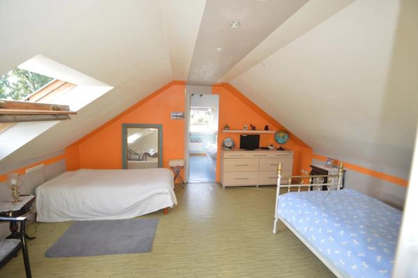 Vente                                                      Maison
                        
                     7 pièces                      117 m2                     à Arnage