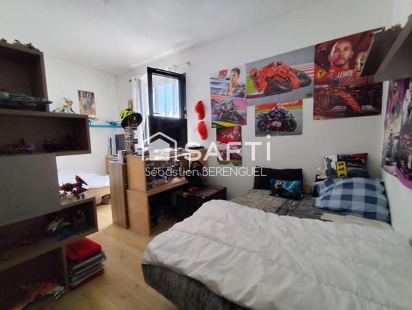 Maison récente avec garage et piscine Montagnac