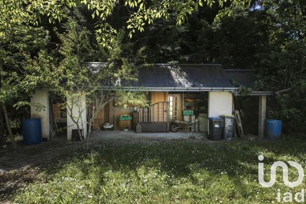 Maison 6 pièces de 210 m² à Mettray (37390)