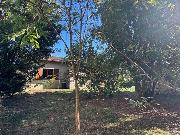 Maison à Saint Loubès de 4 pièces de 82 m² - Garage - Terrain de 981 m²
