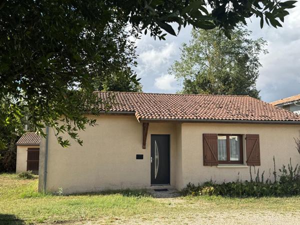 Maison à Saint Loubès de 4 pièces de 82 m² - Garage - Terrain de 981 m²