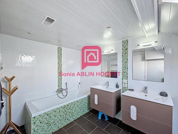 Maison 4 chambres dépendance et grand terrain