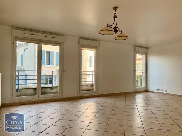 Appartement à louer 3 pièces 81m²
