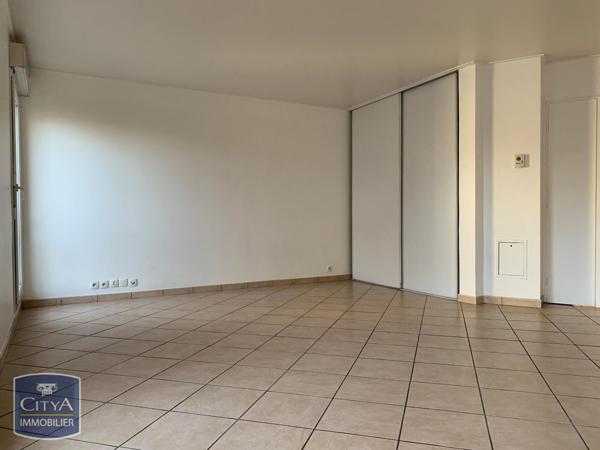 Appartement à louer 3 pièces 81m²