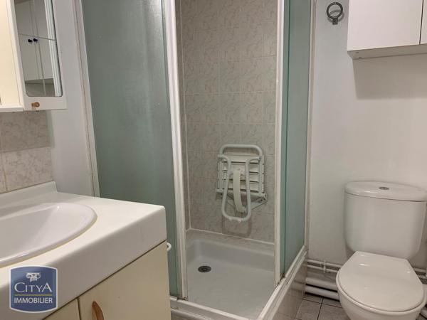 Appartement à louer 3 pièces 81m²