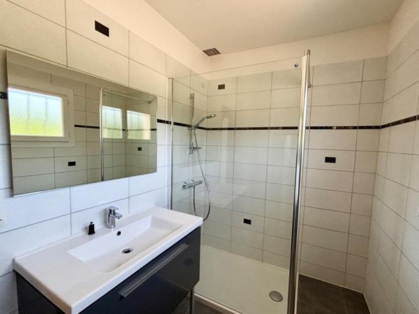 Maison sur Fontalba avec garage et jardin