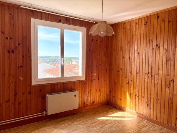 Maison sur Fontalba avec garage et jardin