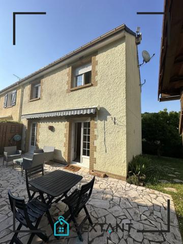 Belle maison mitoyenne au calme