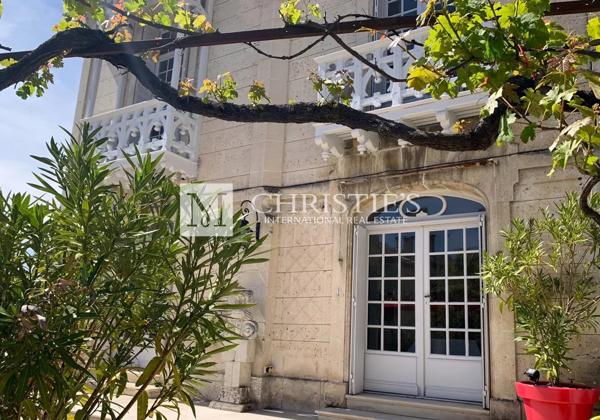 Magnifique villa « art nouveau » dans le centre d’Angoulême