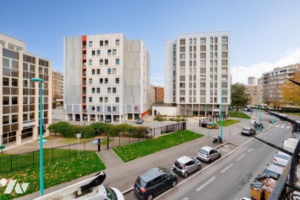 GENTILLY : appartement 2 pièces 47.59 m2 avec balcon
