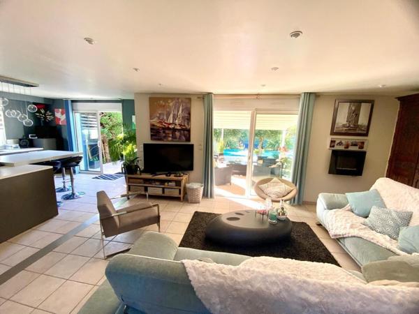 Agréable maison de 165 m² habitables centre ville La Turballe