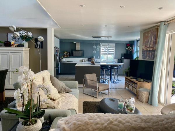 Agréable maison de 165 m² habitables centre ville La Turballe