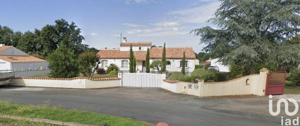 Maison à vendre 5 pièces 180 m² Sainte-Foy