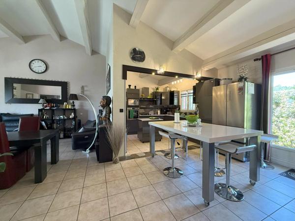 Vente Villa 5 pièces à Saint-Saturnin-Lès-Apt