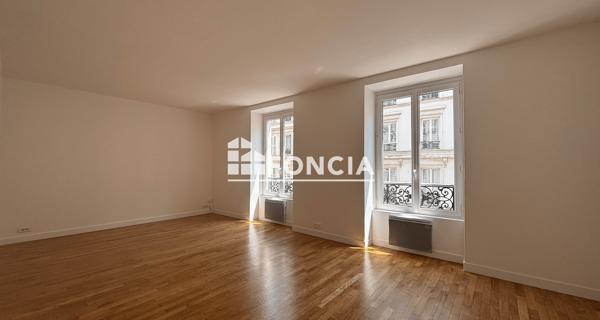Location Appartement 2 pièces 55.76 m² - Paris 75009